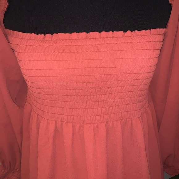 🍊Express Off Shoulder Top🍊 - Picture 2 of 3